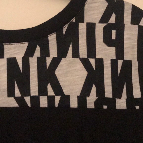 Black short sleeve PINK shirt - Picture 2 of 2